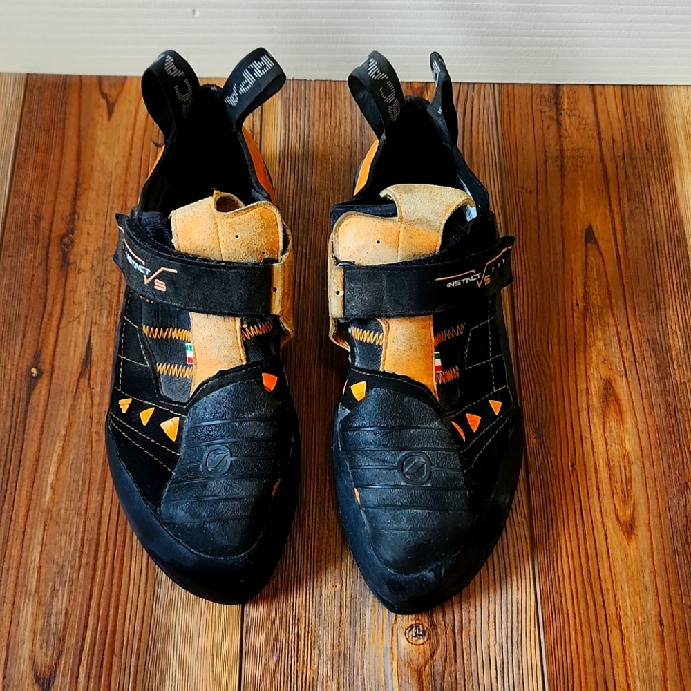 Scarpa instinct vs climbing shoes
